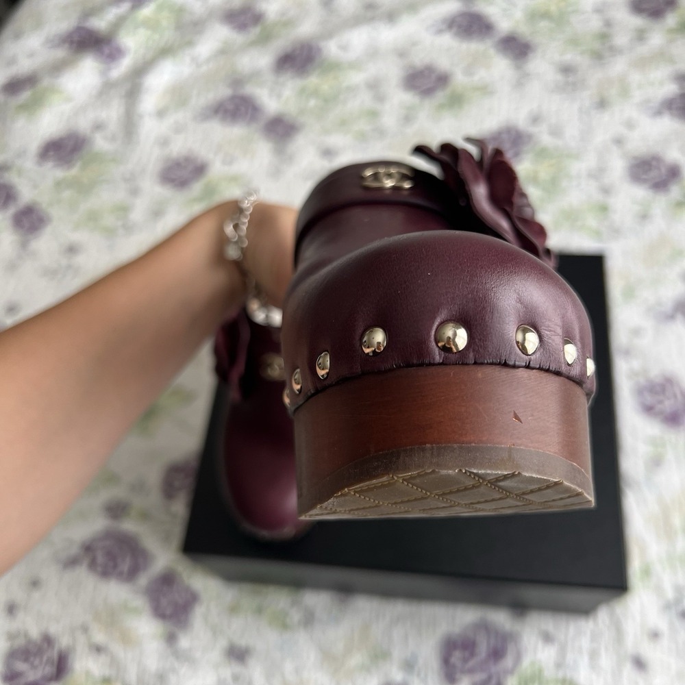 Chanel Burgundy Leather Camellia Flower Studded Platform Clogs 2023 IT 40 - Picture 12 of 16